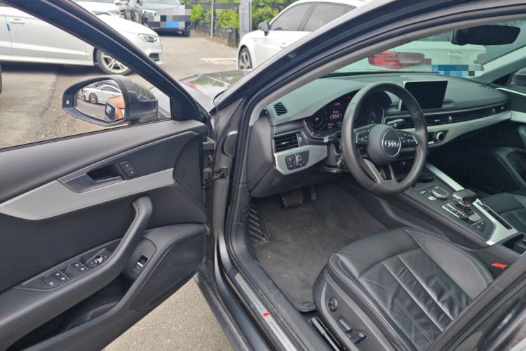 Used Audi A4L 2019 40 TFSI Fashion Edition China VI Emission Standard
