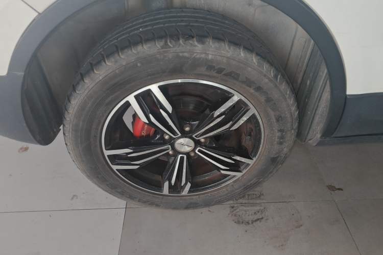 Used Zotye Domy X5 2017 Upgraded Model 1.5T Manual Luxury Version Right Rear Wheel Hub