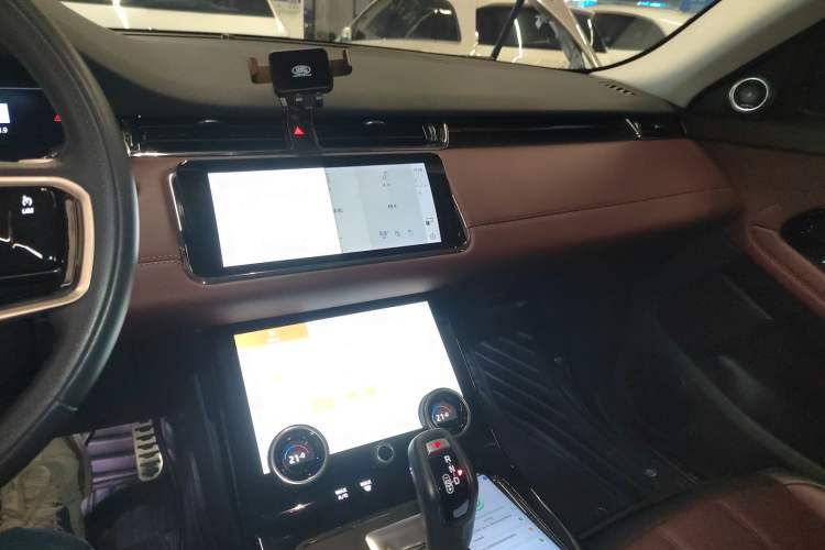 Used Land Rover Range Evoque 2021 Range Rover Velar L 249PS R-Dynamic First Edition