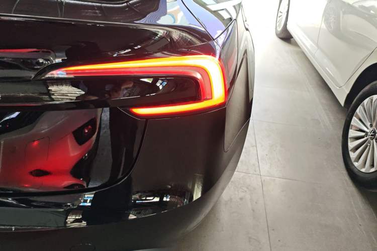 Used Tesla Model 3 2023 Rear-Wheel-Drive Version
