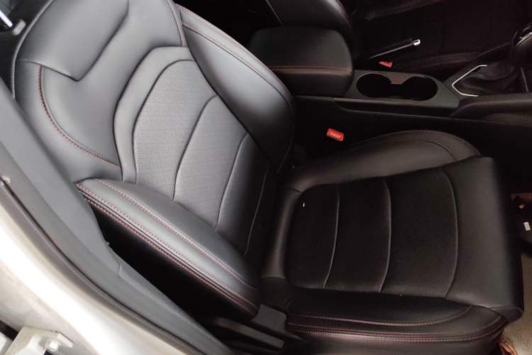 Used Dongfeng Fengon 500 2022 1.5L CVT Enjoyment Version Right Front Seat