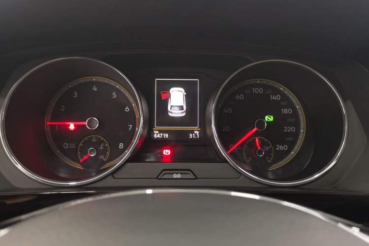 Used Volkswagen Tiguan L 2019 Updated Version 330TSI Automatic Two-Wheel Drive Panoramic Comfort Edition China VI Standard Instrument Cluster