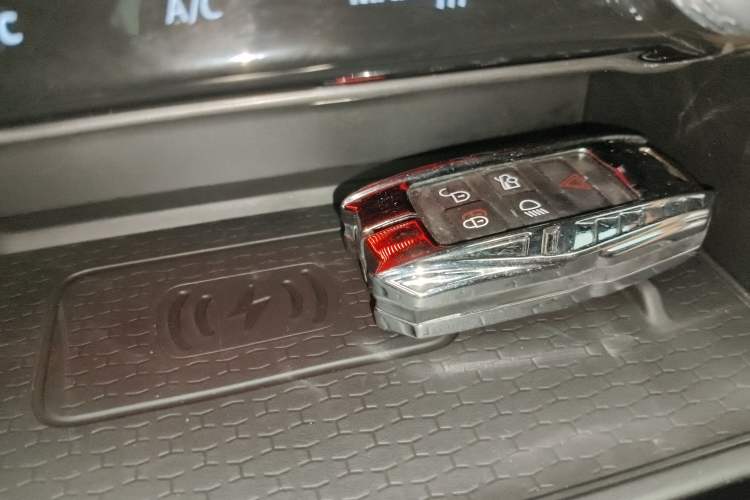 Used Jaguar XFL 2024 2.0T P250 Two-Wheel Drive Prestige Luxury Edition
