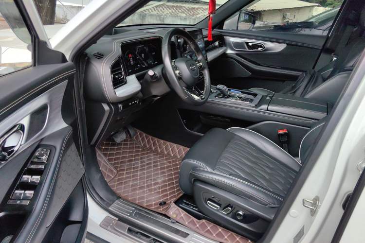 Used GAC Trumpchi GS8 2022 Double-Energy Series 2.0TM Four-Wheel Drive Premium Edition (7 Seats) Interior 3