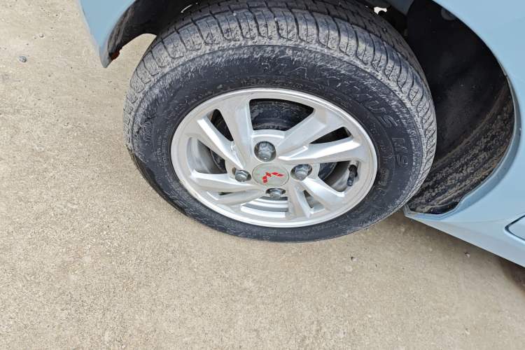 Used Wuling Hongguang MINIEV 2020 Enjoyment Model Lithium Iron Phosphate Exterior 5