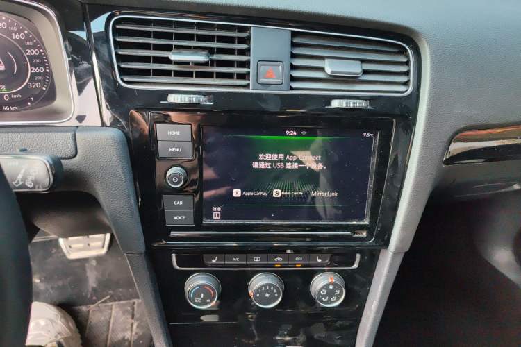 Used Volkswagen Golf 2019 280TSI DSG R-Line China VI Standard Audio And AC Panel