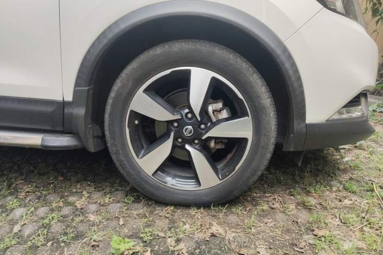 Used Nissan Qashqai 2017 2.0L CVT Luxury Edition China V Standard Right Front Wheel Hub