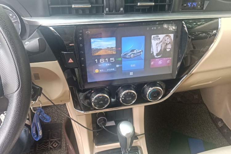 Used Toyota Corolla 2017 1.2T CVT GL Audio And AC Panel