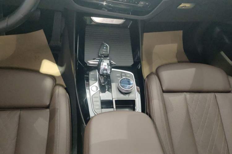 Used BMW X3 2022 Restyled xDrive25i M Sport Package Gear Lever