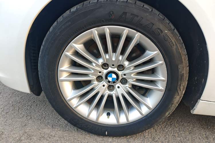 Used BMW 5 Series 2014 525Li Leading Model