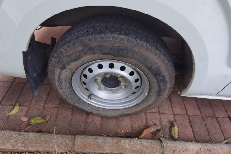 Used King Long Kairui Haoke 2019 2.2L Van Series High-Roof V22 Right Front Wheel Hub