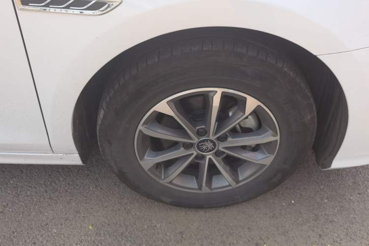 Used BYD Qin PLUS 2024 HONOR Edition DM-i 55KM Leading Model
