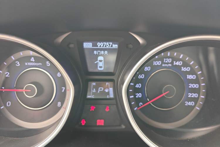 Used Hyundai Elantra (5th Generation / Langdong) 2015 1.6L Automatic Leading Model Instrument Cluster