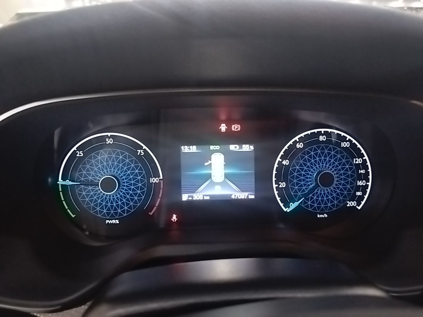 Hongqi E-QM5 2024 610 km PLUS — снимка 14