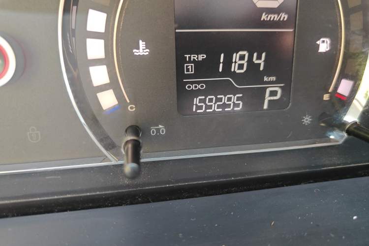 Used Roewe 350 2011 350S 1.5L Automatic Xunyue Edition Odometer Close Up