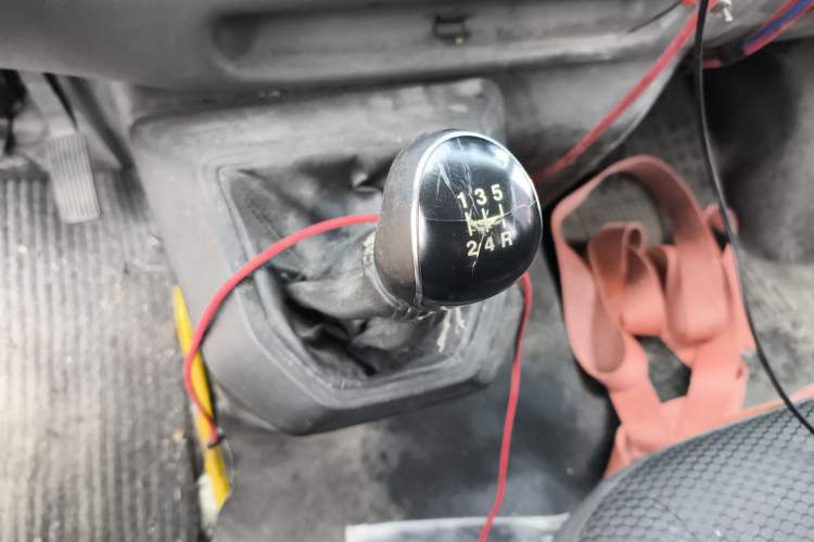 Used JMC Transit 2017 2.8T Commercial Version Short Wheelbase Mid-Roof 6/7/8-Seater JX493 Gear Lever