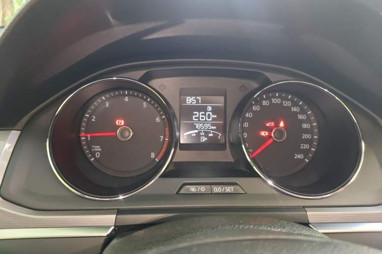Used Volkswagen Bora 2016 1.6L Manual Fashion Edition
