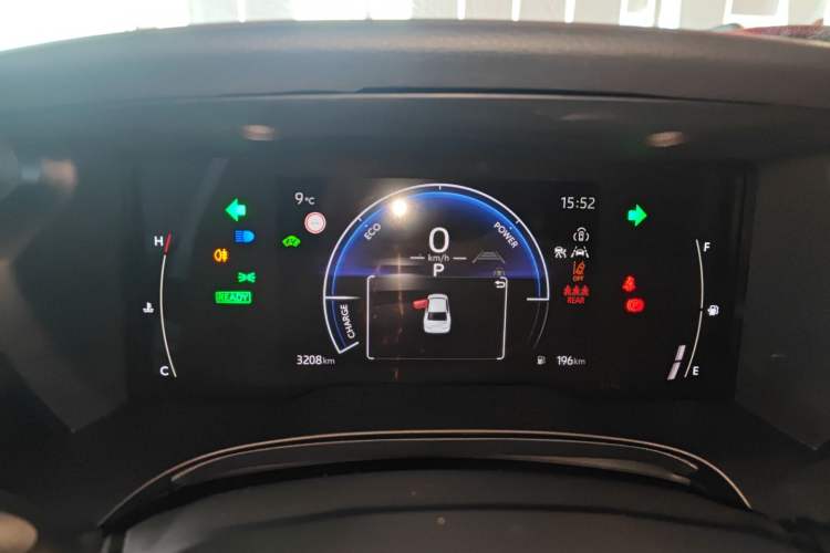 Used Toyota Camry 2026 Model Dual-Engine 2.0HE Elite Edition
