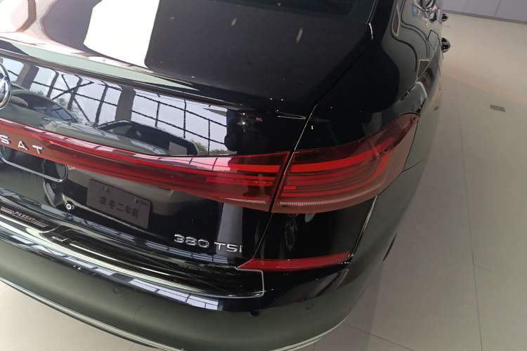 Used Volkswagen Passat 2024 380TSI Starry Dragon Edition Right Rear Taillight