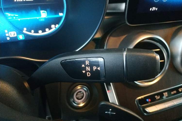 Used Mercedes-Benz GLC 2021 GLC 300 L 4MATIC Dynamic Model Gear Lever