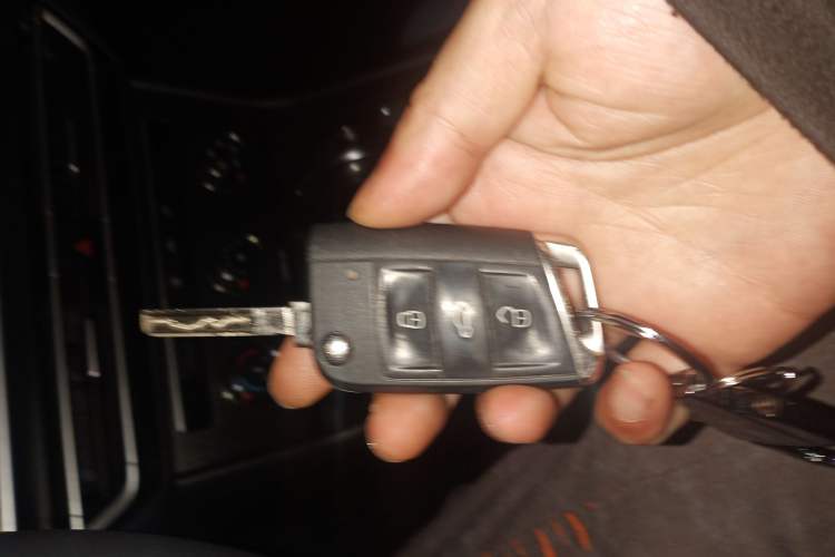 Used Volkswagen Lavida 2023 Revised 1.5L Automatic DeYi Edition Vehicle Key