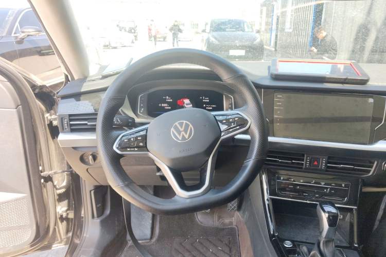 Used Volkswagen Passat 2024 380TSI Dragon Glory Edition
