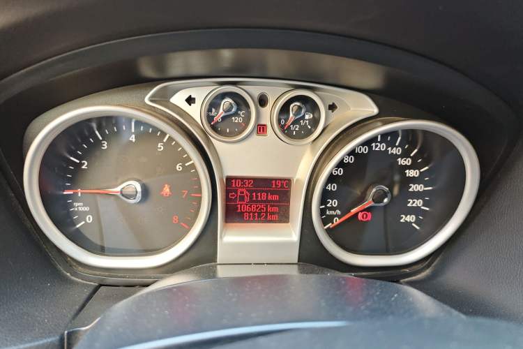 Used Ford Focus 2013 Hatchback Classic 1.8L Manual Base Model Instrument Cluster