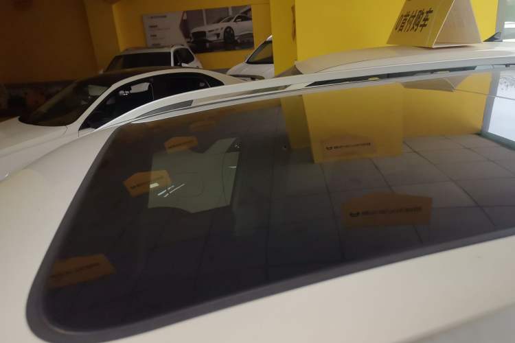 Used Volkswagen Tharu 2022 280TSI Two-Wheel-Drive Luxury Edition Roof