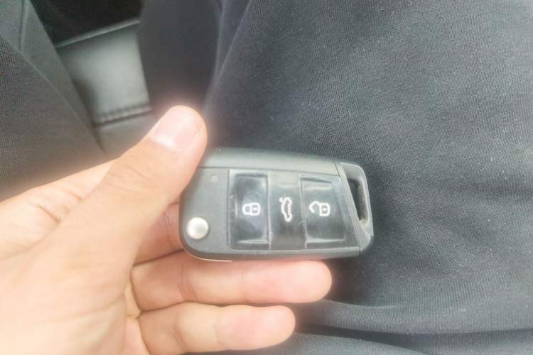 Used Volkswagen Golf 2016 1.6L Automatic Fashion Model
