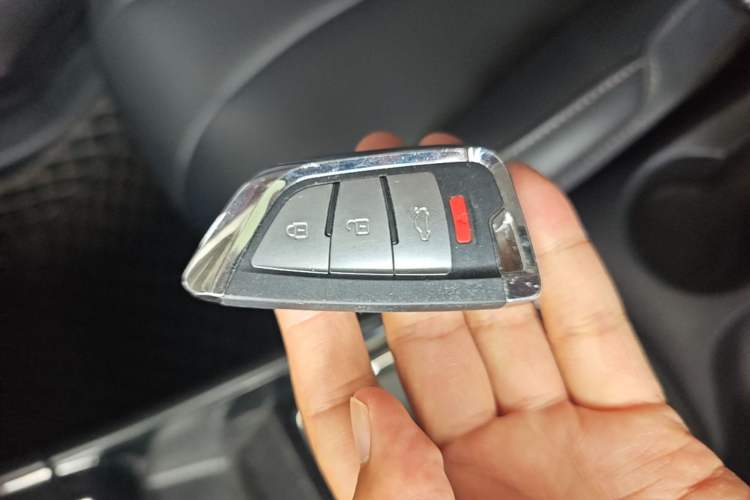 Used Roewe i5 2019 1.5L Manual 4G Connectable Langhao Edition
