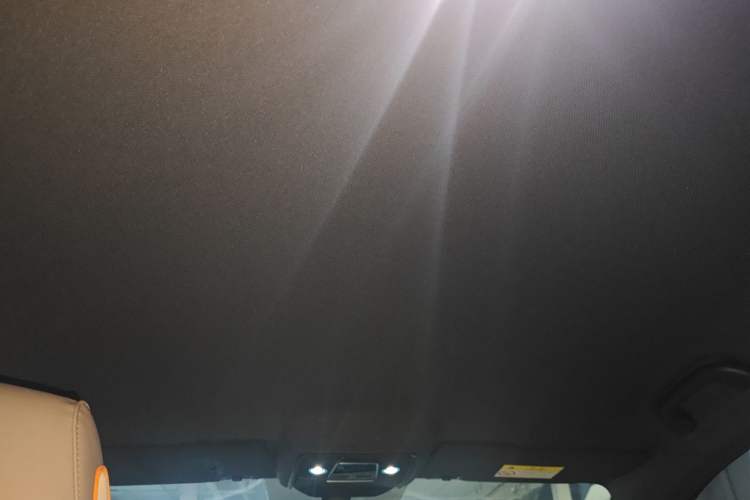 Used BYD Song Pro New Energy 2024 HONOR Edition DM-i 71KM Navigation Model
