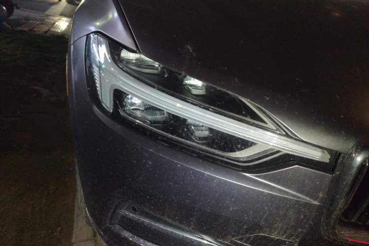 Used Volvo XC60 2019 T5 4x4 Smart Edition China V Standard
