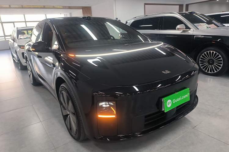 Used Li Auto Li Auto i6 2025 Model Four-Wheel-Drive Standard Type
