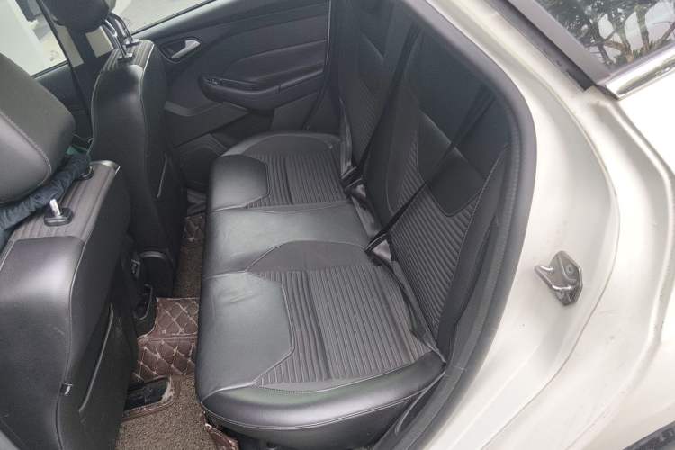 Used Ford Focus 2017 Sedan 1.6L Manual Fashion Edition Smart Drive Version