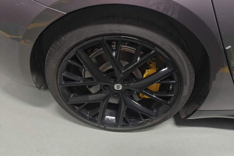 Used Xiaomi Auto SU7 2024 Four-Wheel Drive Ultra-Long Range Advanced Intelligent Driving Max Edition Exterior 5