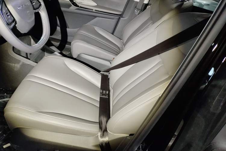 Used SAIC MAXUS Dajia 7 2024 Revised Version Super Hybrid Long-Range Edition Enjoyment Version Left Front Seat