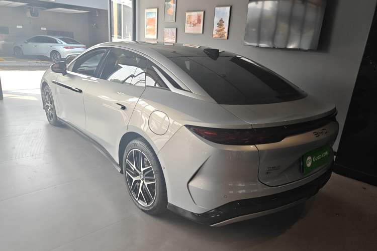 Used BYD Han L 2025 EV Four-Wheel Drive LiDAR Flagship Model