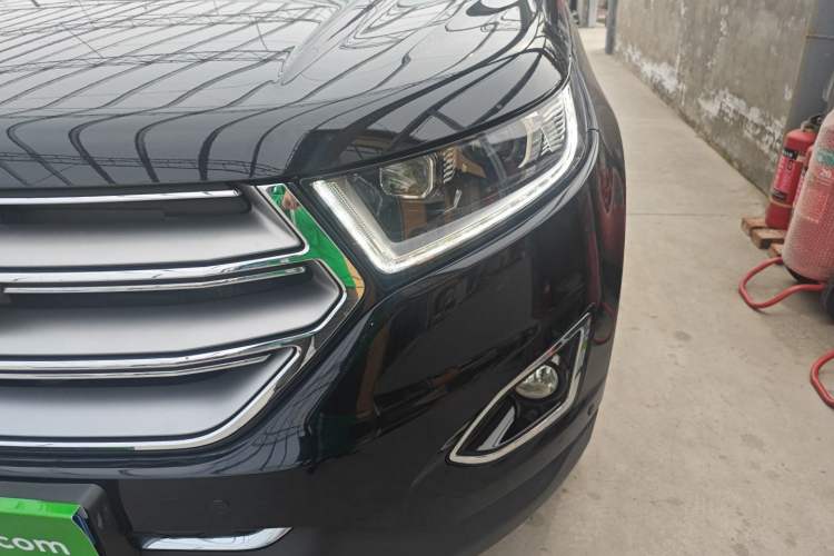 Used Ford Edge 2018 EcoBoost 245 Two-Wheel-Drive Titanium 7-Seater China V Standard
