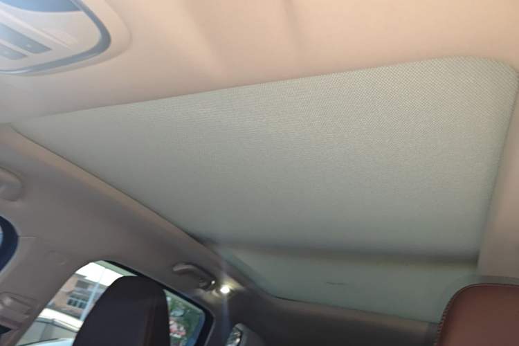 Used Wey VV6 2018 2.0T Two-Wheel-Drive Ultra-Luxury Version China V Standard