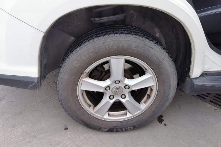 Used BYD S6 2013 Platinum Edition 2.0L Manual Elite Model
