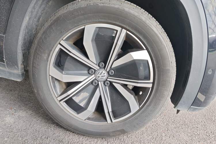Used Volkswagen Teramont X 2020 330TSI Two-Wheel-Drive Luxury Edition Right Front Wheel Hub