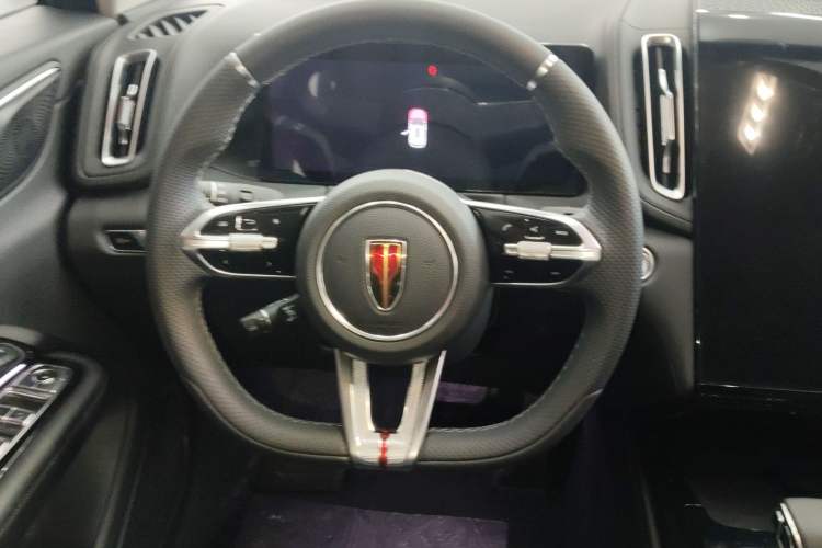 Used Hongqi HS3 2023 1.5T Two-Wheel Drive Shanwei Edition Steering Wheel