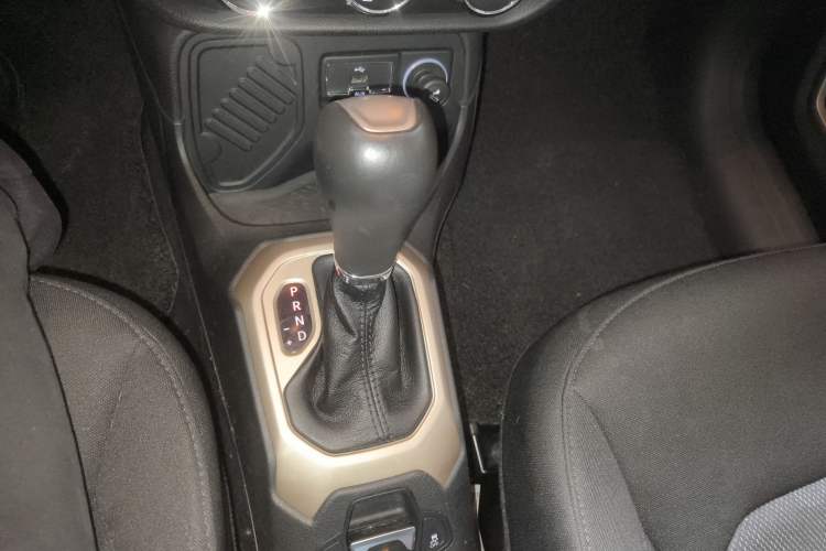 Used Jeep Renegade 2017 180T Automatic Kinetic Edition+
