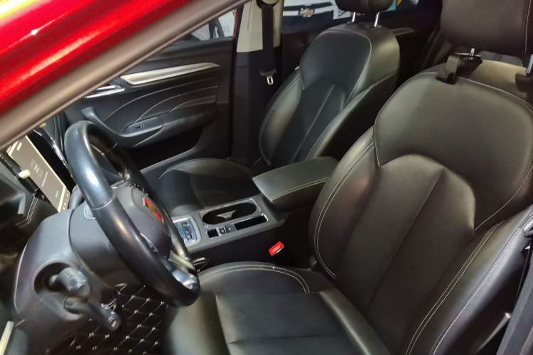 Used Roewe i6 2017 20T Automatic Internet Smart Edition