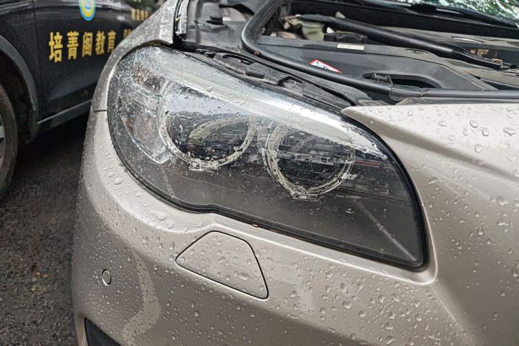 Used BMW 5 Series 2014 525Li Leading Model