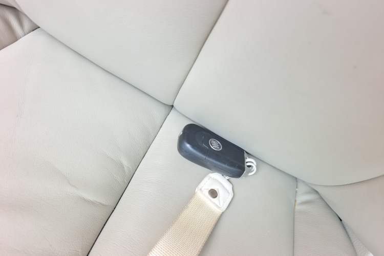 Used Buick GL8 2014 3.0L GT Luxury Business Haoya Edition Vehicle Key