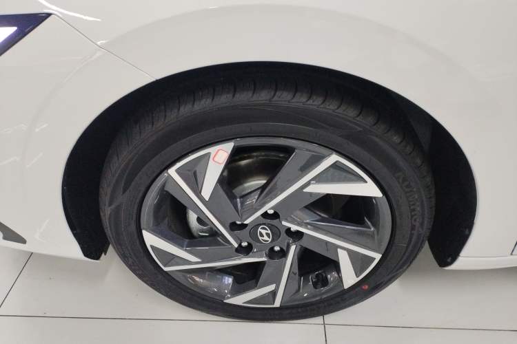 Used Hyundai Elantra 2023 1.5L CVT GLX Elite Edition
