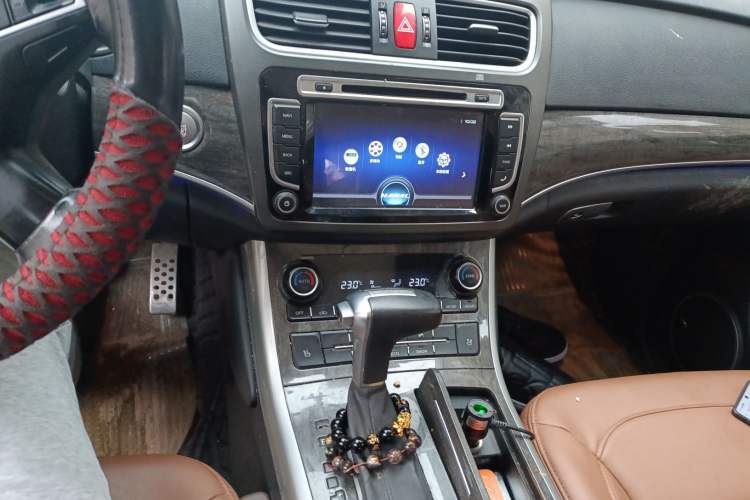 Used Haval H8 2015 2.0T Two-Wheel-Drive Elite Version