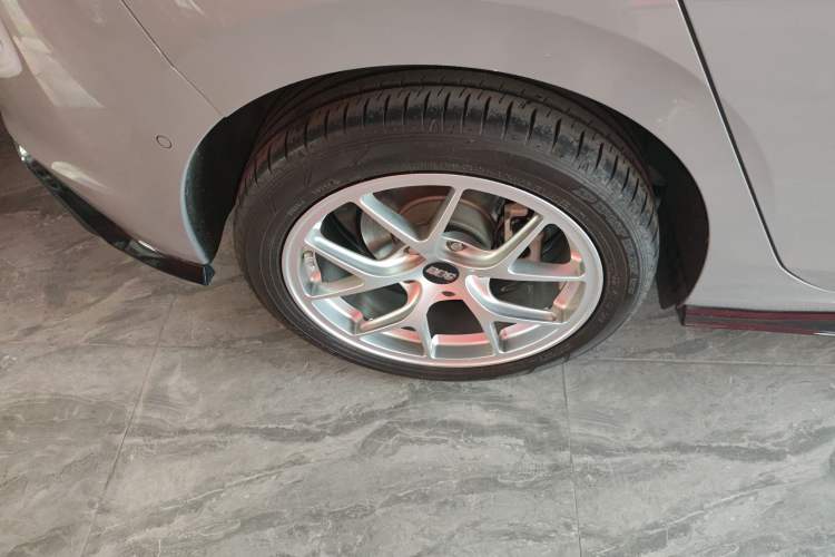 Used Volkswagen Golf 2024 280TSI DSG R-Line 50th Anniversary Edition
