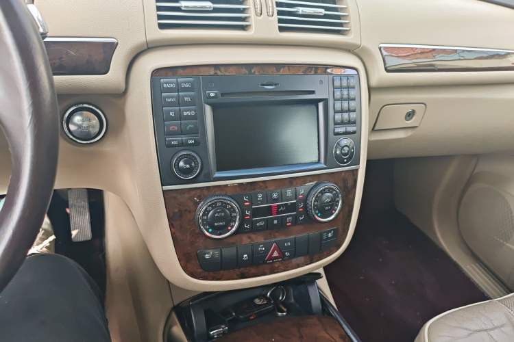 Used Mercedes-Benz R-Class 2011 R 350 L 4MATIC
